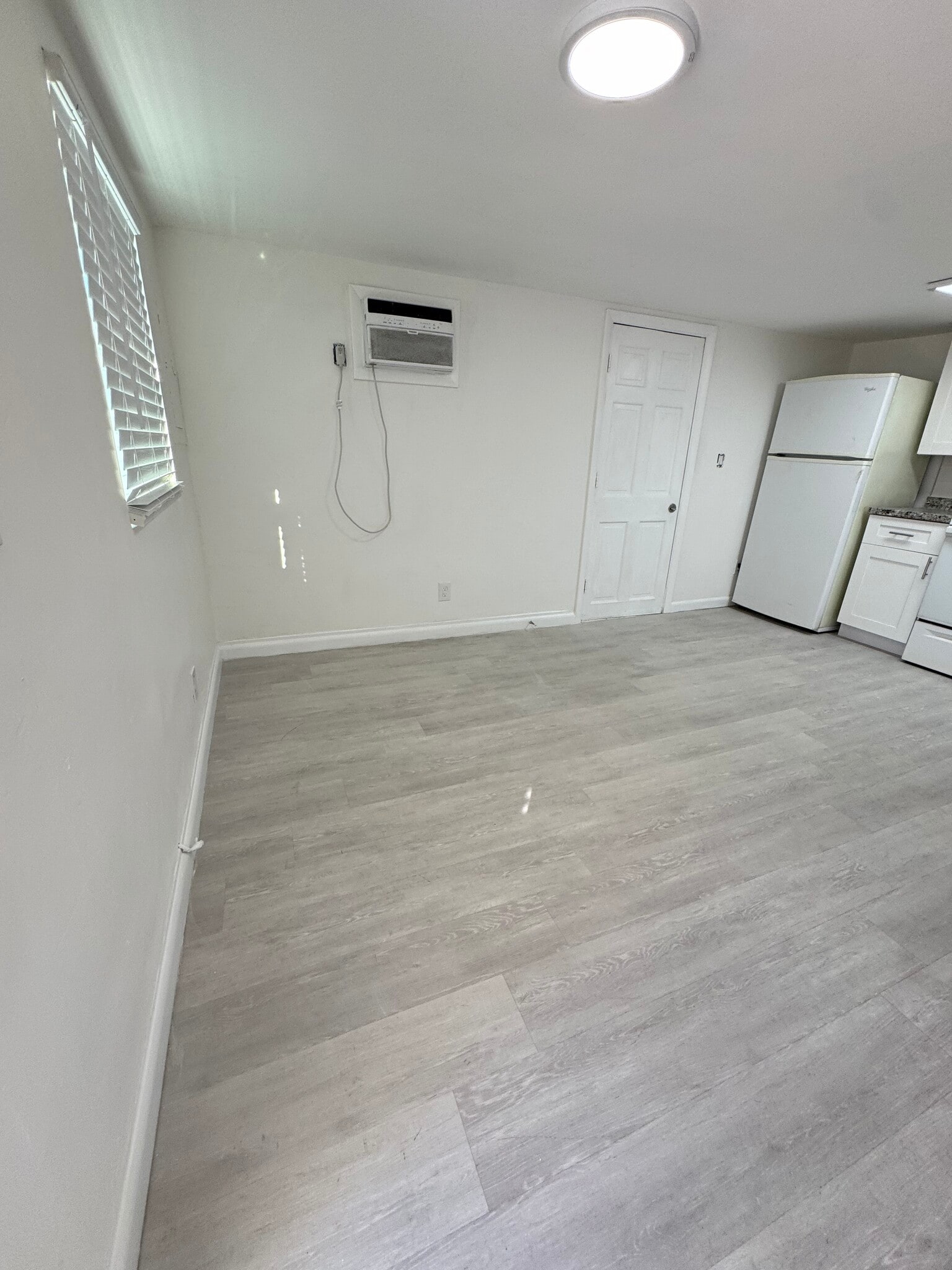 Building Photo - 429 45th St