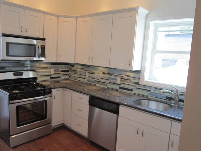 Primary Photo - 159 S 18th St
