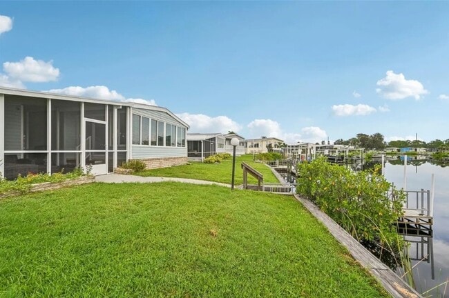 Building Photo - 106 Lazy River Rd