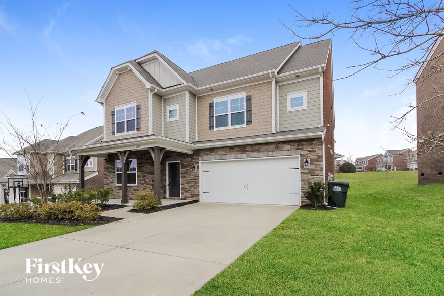 Building Photo - 2532 Wellshire Ct