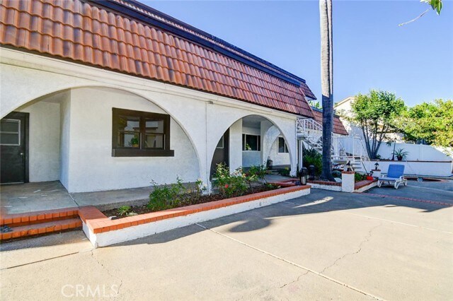 Building Photo - 19110 La Pradera