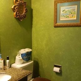 Building Photo - 3292 Davies Ave