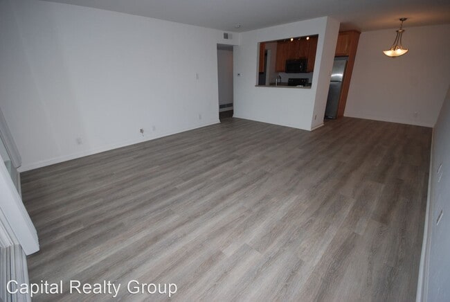 Building Photo - 1222 Oak Grove Ave