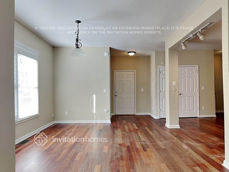 Building Photo - 66 Kenyon St SE