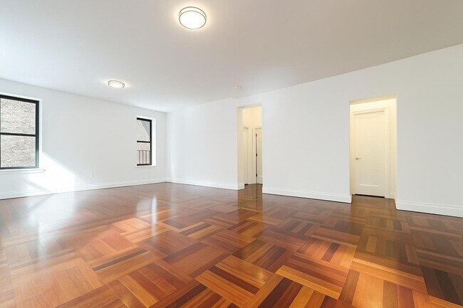 Building Photo - 601 W 137th St