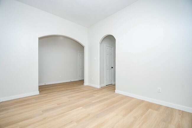 Building Photo - 20514 Mauve Orchid Way