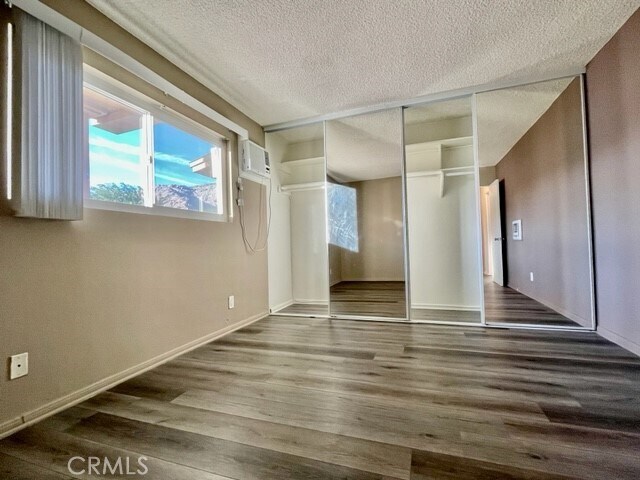 Building Photo - 686 E Cottonwood Rd