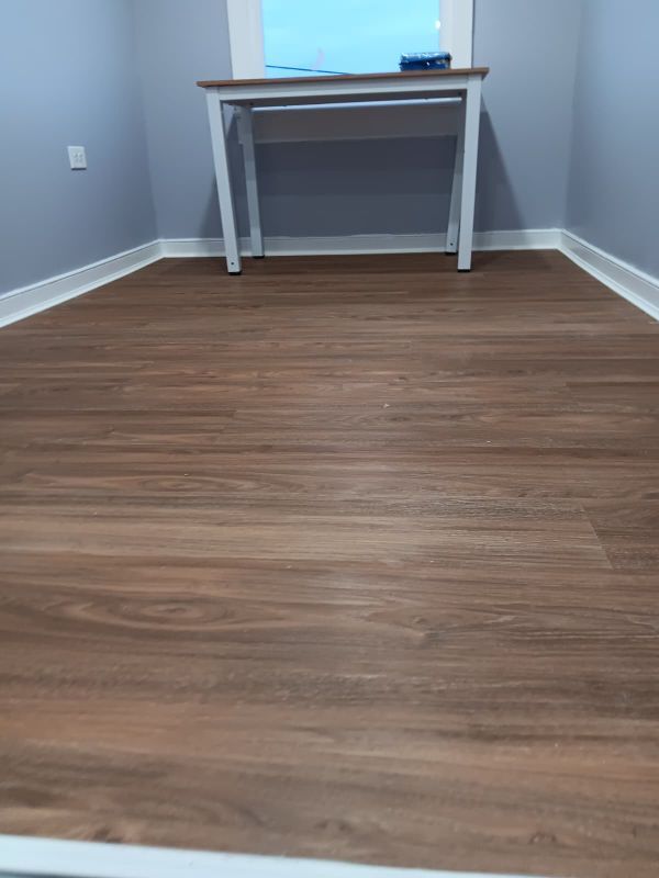 Building Photo - 657 Pine Hill St