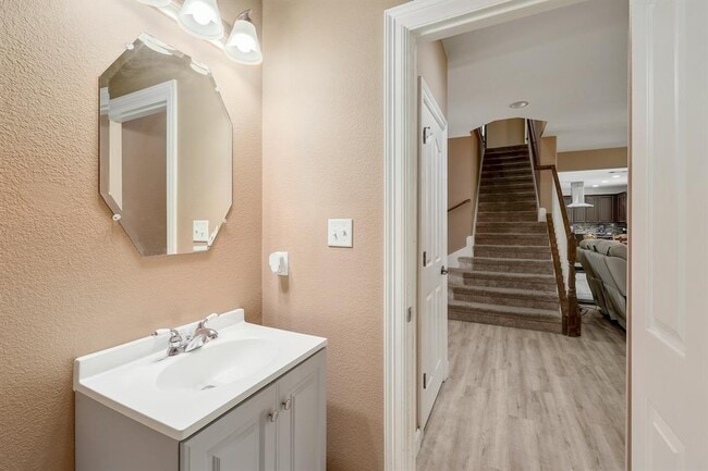 Building Photo - 2129 Clear Lake Pl