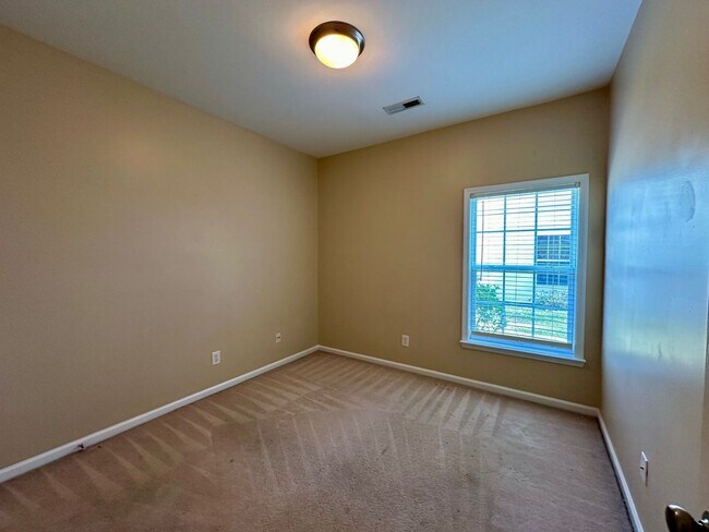 Building Photo - Long Term Rental - Summerville, South Carolina