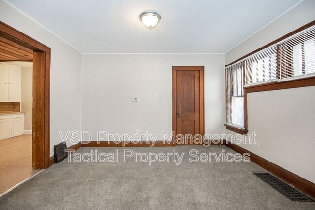 Building Photo - 2078-2018 18th St SW