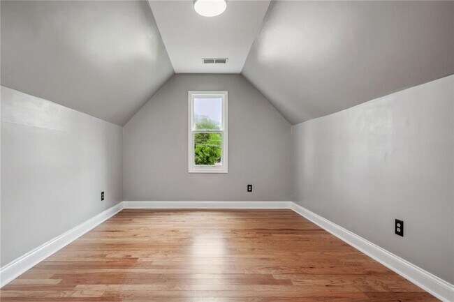 Building Photo - 3131 Washington Rd