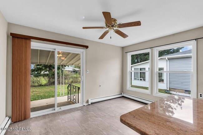 Building Photo - 24 Liberta Dr