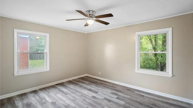 Building Photo - Summit Property