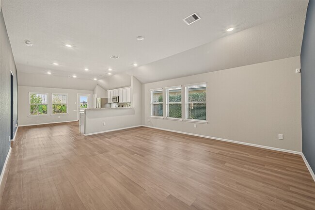 Building Photo - 2701 Sagedale Dr