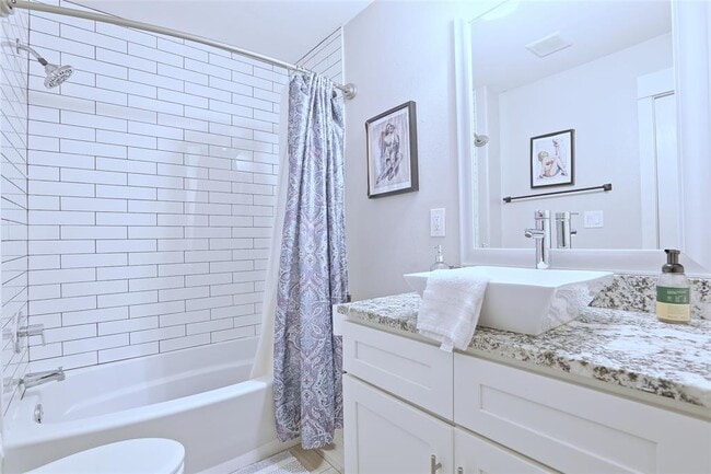 Building Photo - 4804 W Wind Trail