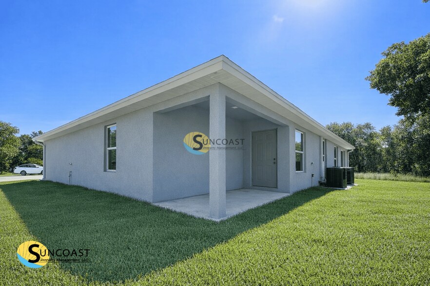 Building Photo - 17140 Nixon Ave