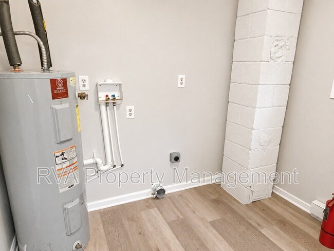 Building Photo - 4812 Gilmour Rd