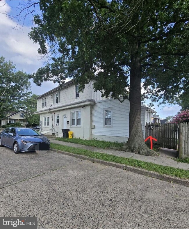 Building Photo - 2401 41st St