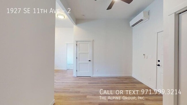 Building Photo - 1927 SE 11th Ave