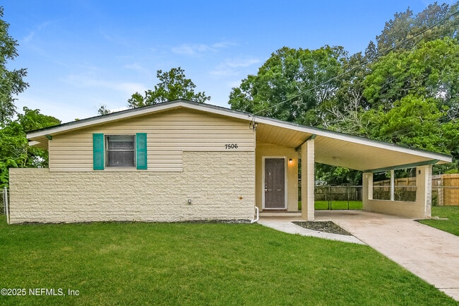 Primary Photo - 7506 Centauri Rd