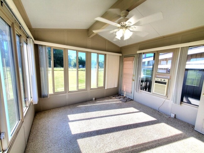 Building Photo - Charming 3BR/1.5BA Home in Oxford Heights Subdivision
