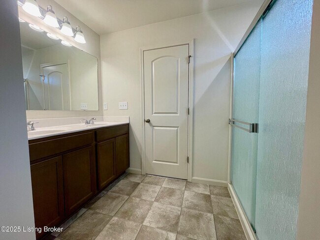 Building Photo - 7617 Fair Ln