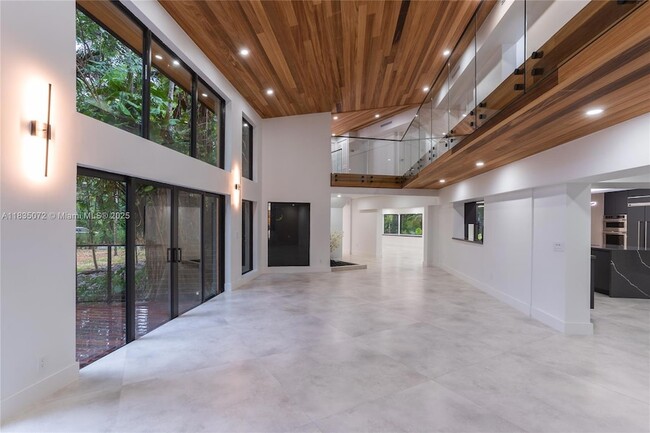 Building Photo - 6525 SW 133rd Dr