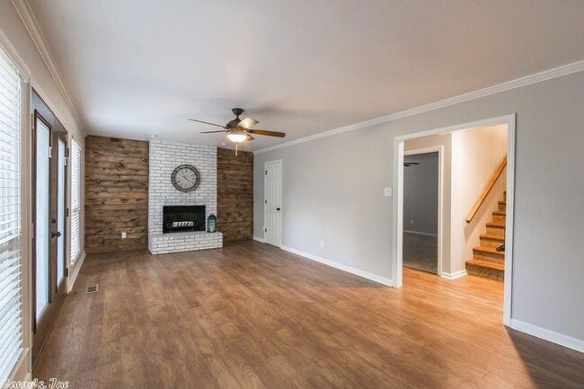 Building Photo - 14 Evergreen Ct