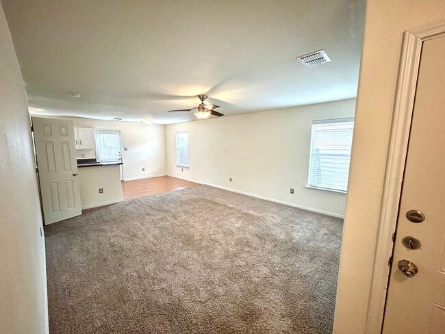 Building Photo - Bright & Beautiful Two-Story Home in Canyon Crossing with Fenced Backyard!