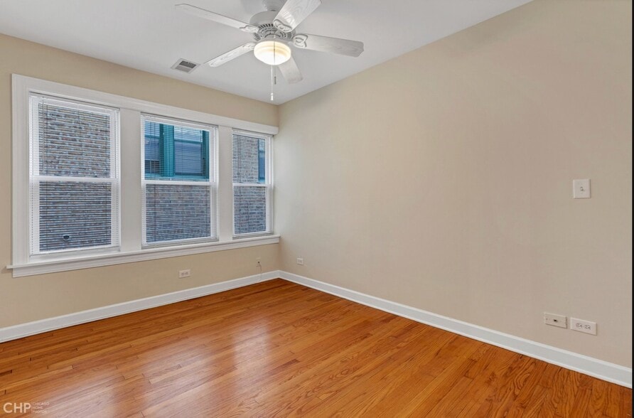 Building Photo - 3011 W Gunnison St