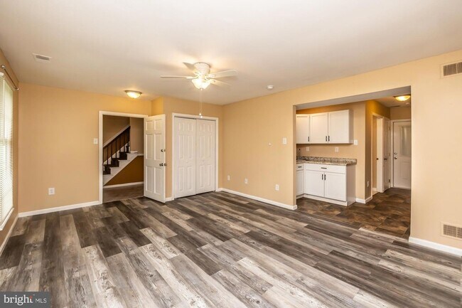 Building Photo - 3204 Norma Dr