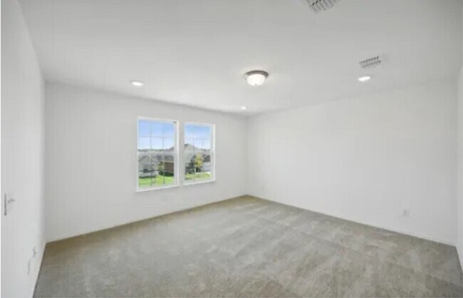 Building Photo - 701 Union Dr