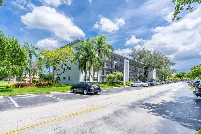 Primary Photo - 101 SW 132nd Way
