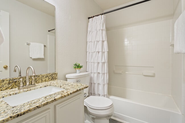Building Photo - 709 Bighorn Dr