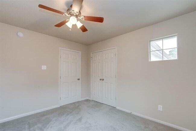 Building Photo - 14547 Gleaming Rose Dr