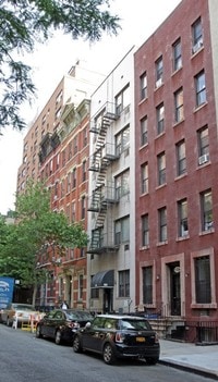 Building Photo - Riverside House Apartment