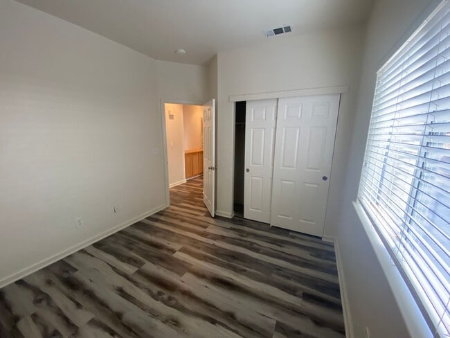 Building Photo - 5018 Michaelangelo Ct