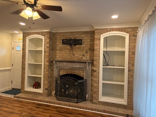 Building Photo - 2 Bedroom 2.5 Bath Home in Kitty Hawk $2150/mo