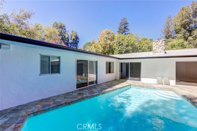 Building Photo - 2740 Hutton Dr