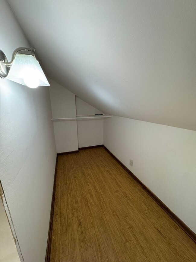 Building Photo - 2096 Randolph Ave