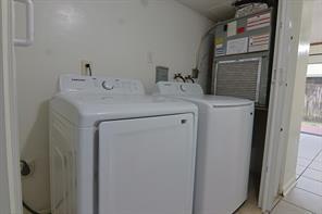 Building Photo - 6636 SW 41st St