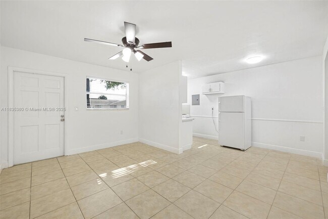 Building Photo - 7130 W 11th Ct
