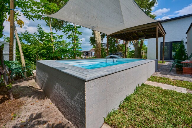 Building Photo - 441 Spoonbill Ct
