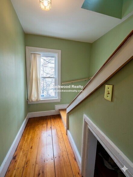 Building Photo - 36 Spring Garden St