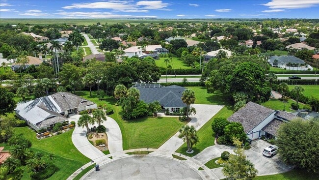 Building Photo - 15575 Woodmar Ct