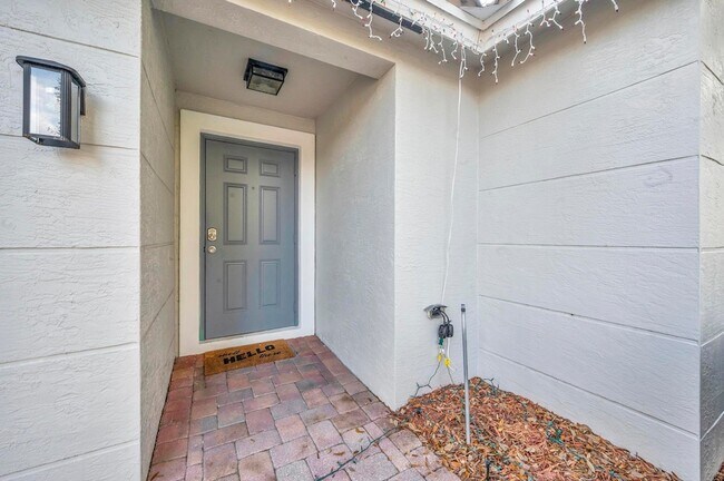 Building Photo - 4856 SE Duval Dr