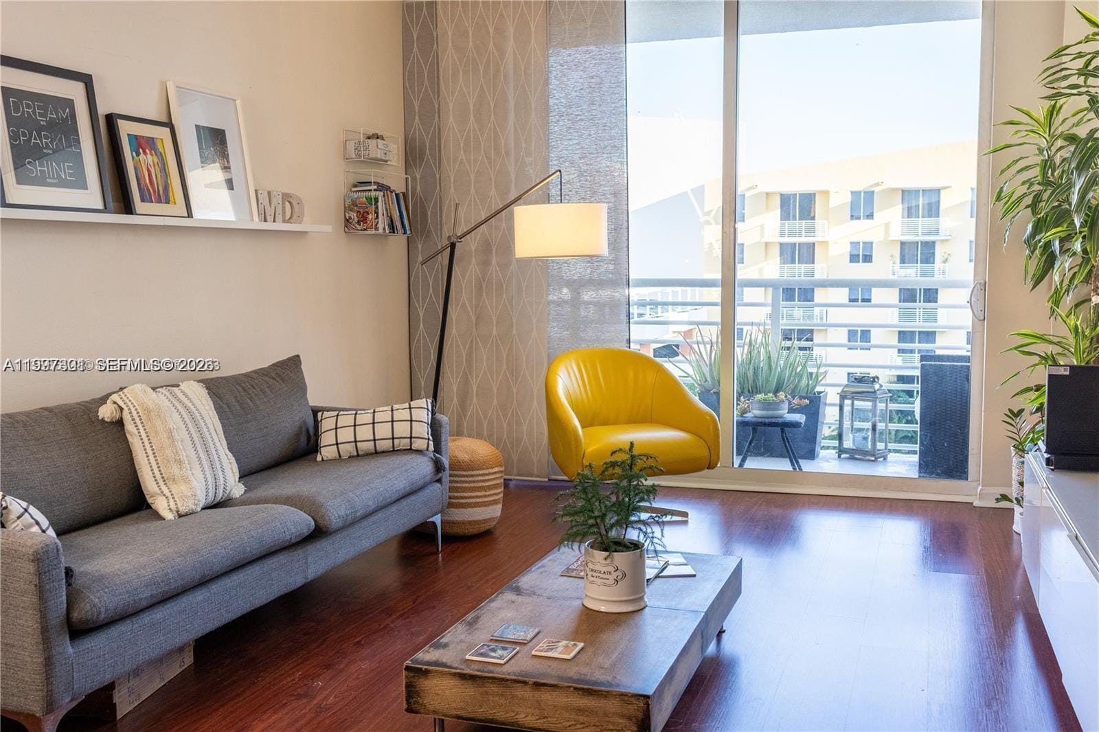 Building Photo - 2775 NE 187th St