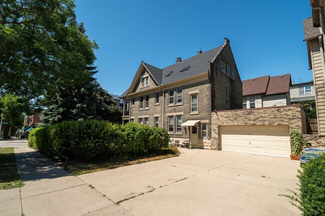 Building Photo - 1506 N Jackson St