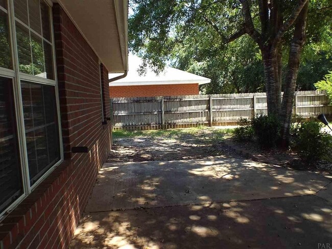 Building Photo - 3992 Holleyberry Ln